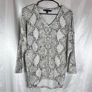 WHBM Gray Snake Print Casual Soft Knit Sleeveless Blouse – Size XSP